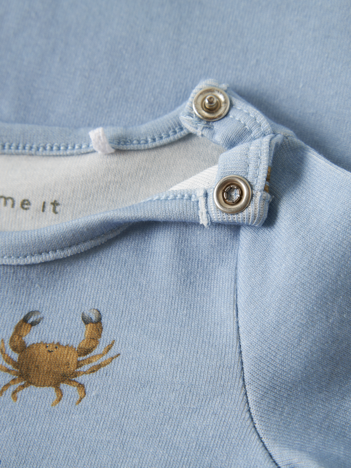 model_shot-front_full